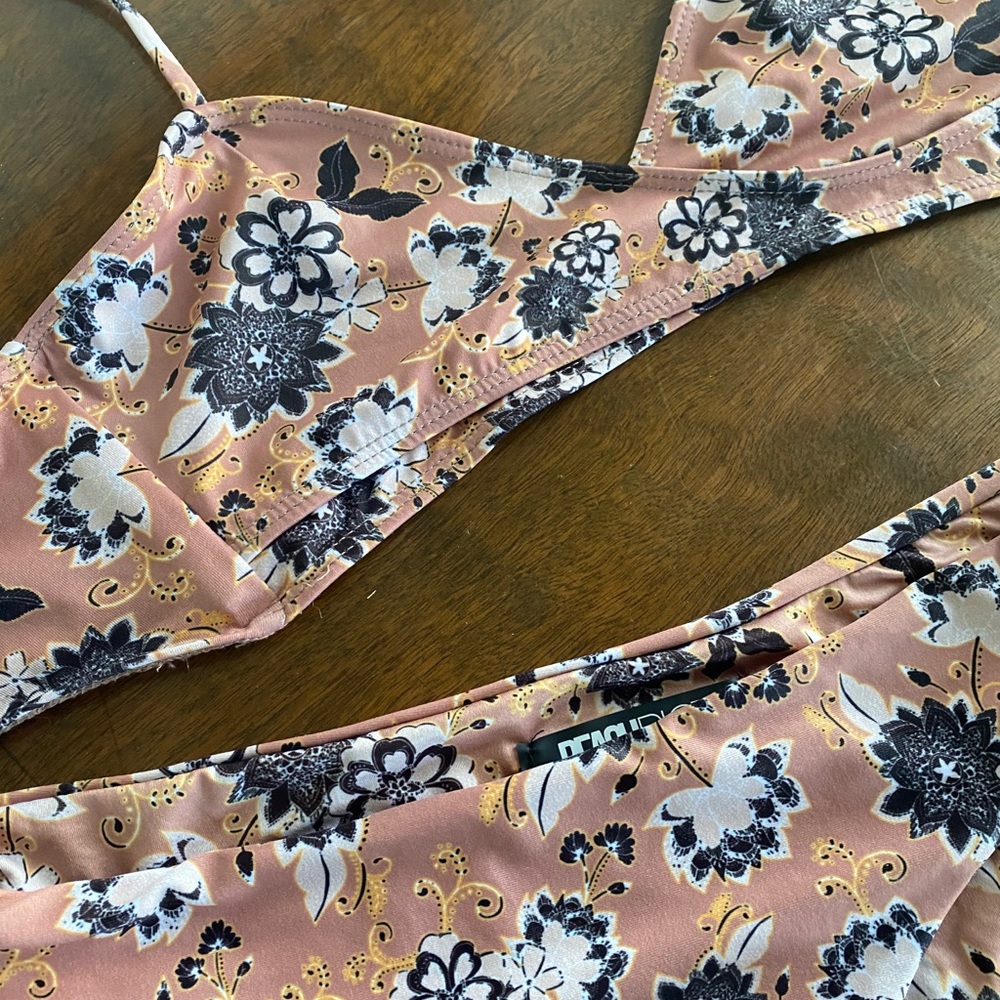 Beach Riot desert bikini - Picture 6 of 7